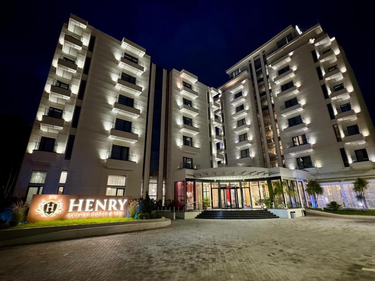 Henry Resort & Spa โกเลม ภายนอก รูปภาพ